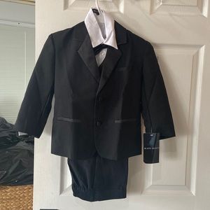 Size 5 tux-toddler
